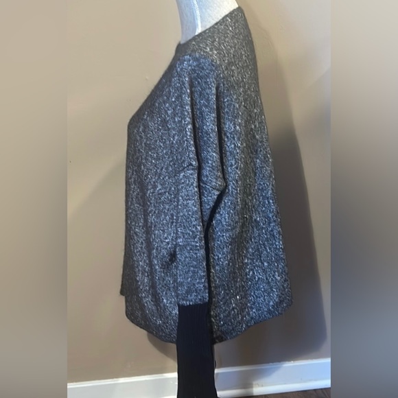 NWT Armani Exchange light asymmetrical Sweater XL - Picture 2 of 13